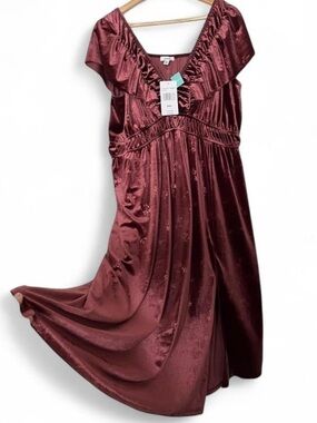 NWT Maurice’s plus size xxl rose gold velvet midi dress with slit